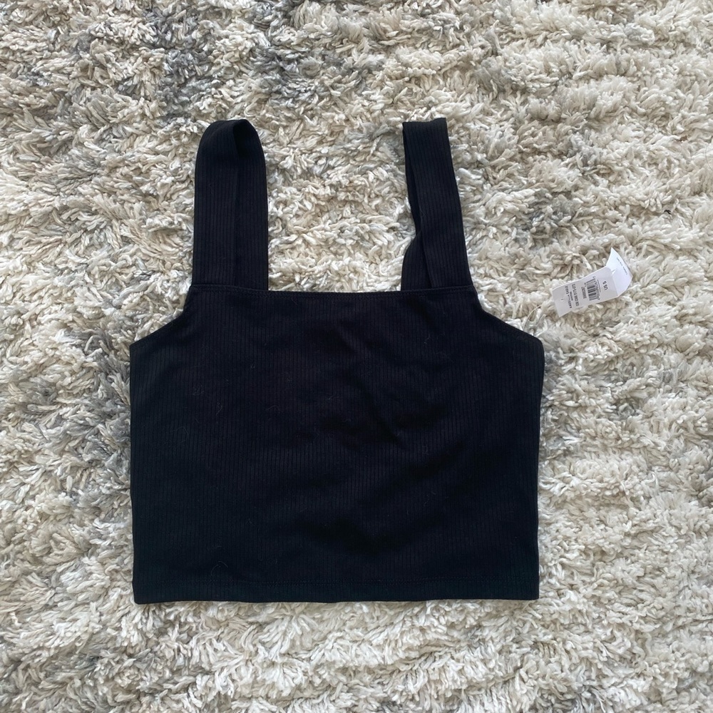 Black ribbed crop top